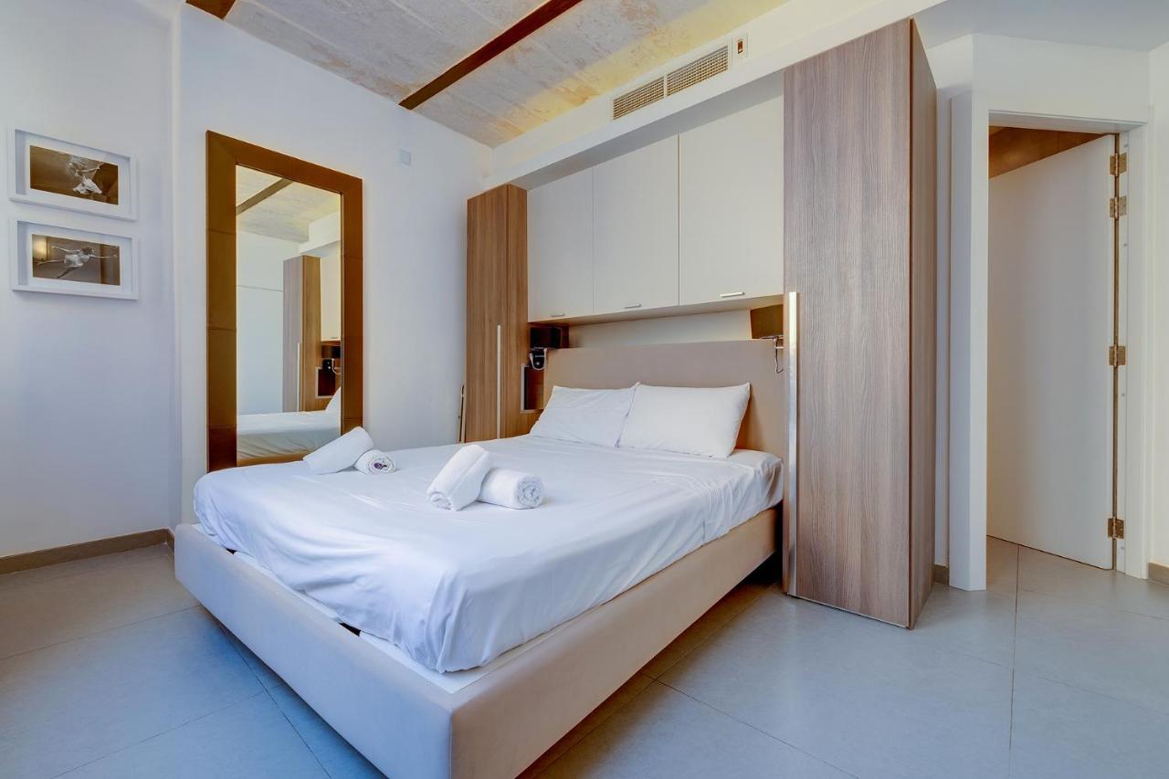 Luxurious 2Br Apartment In Валетта Экстерьер фото
